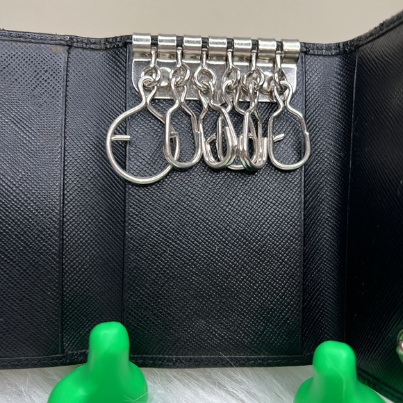 Prada 6 Key Holder - Picture 11 of 14
